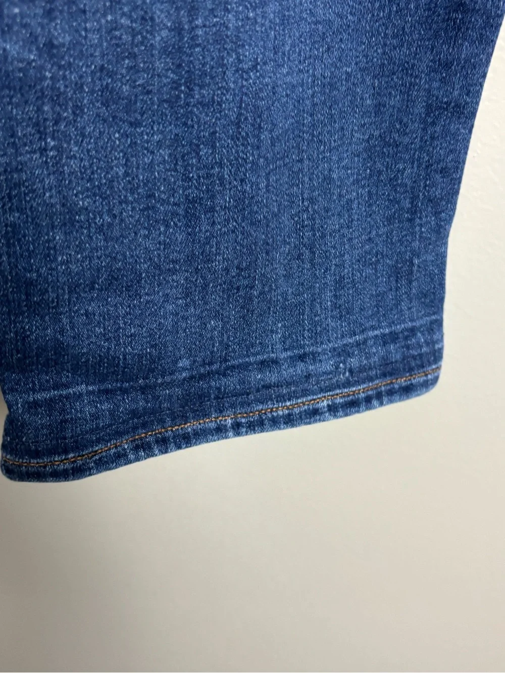 Citizens Of Humanity Men's Core Slim Straight Jeans in Dark Blue Wash Size 32